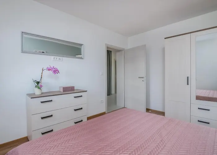 Nevera 2 * Vrbnik (Primorje-Gorski Kotar)